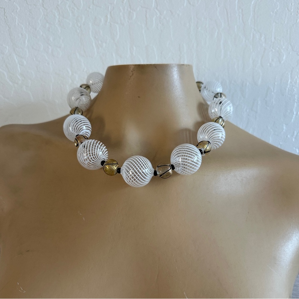 Rare Vtg Venetian Murano white filigrana shocker necklace by Ann Genninger